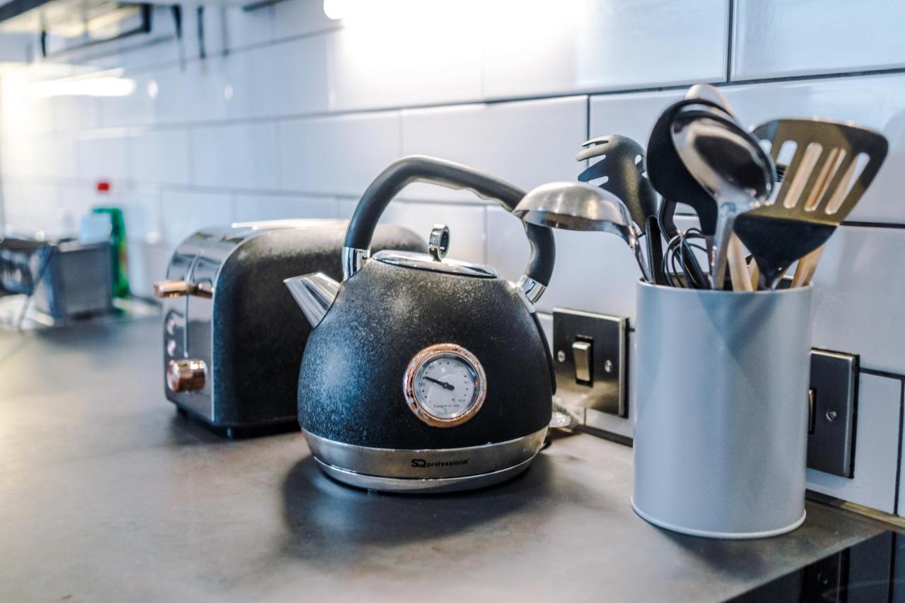 Hilltop Serviced Apartments - Ancoats Manchester Bagian luar foto