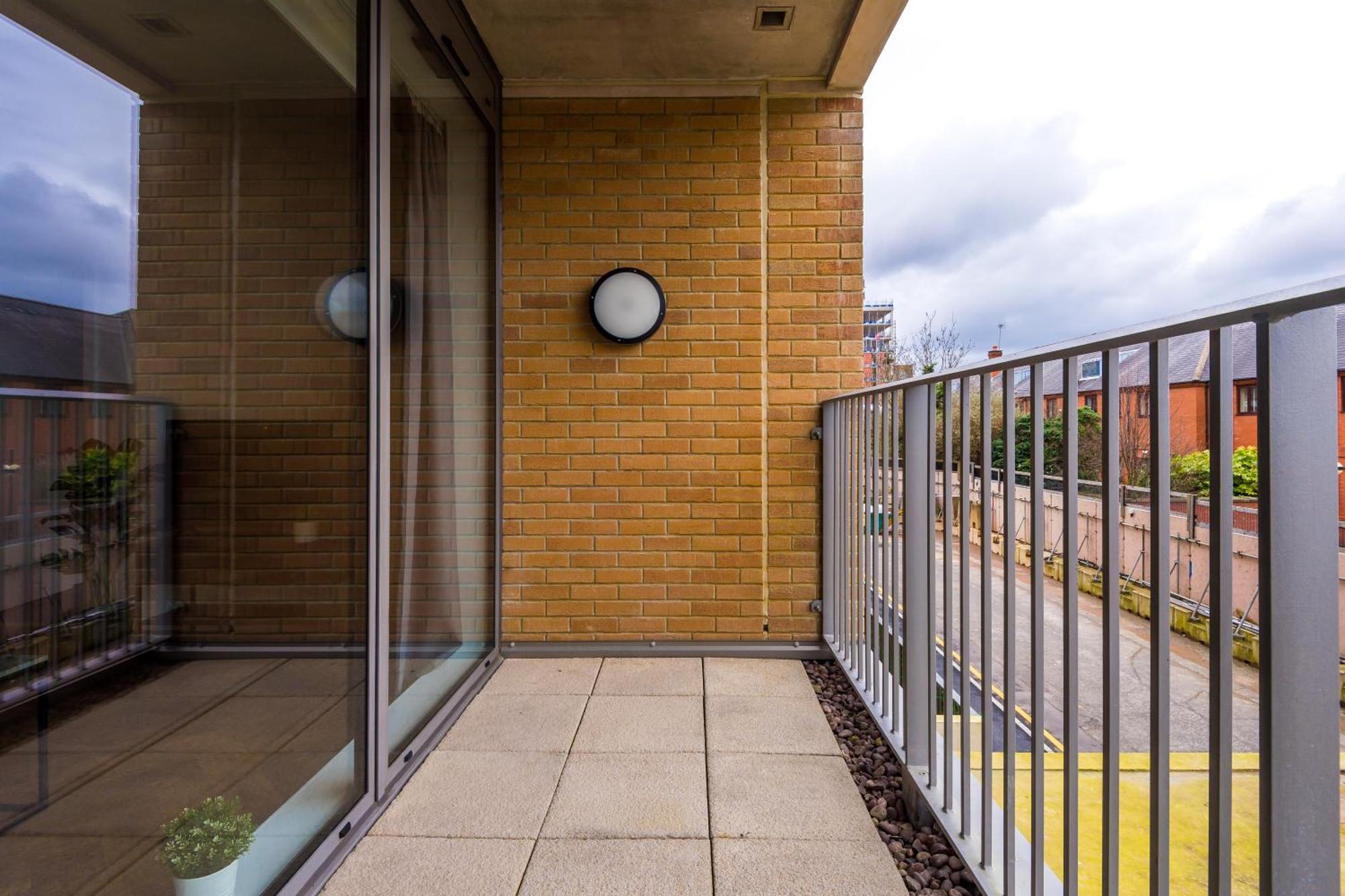 Hilltop Serviced Apartments - Ancoats Manchester Bagian luar foto